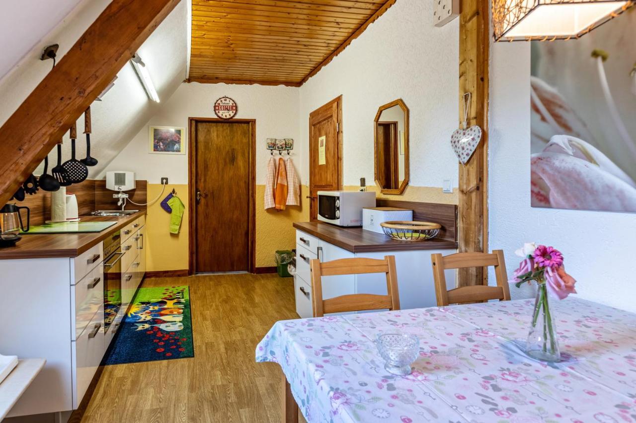 La Rose Apartment Tengen Екстериор снимка