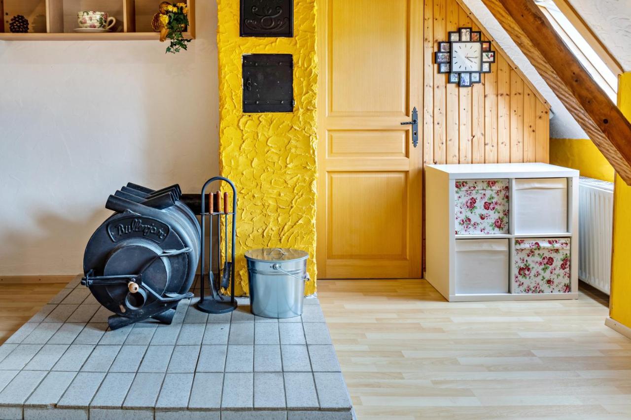 La Rose Apartment Tengen Екстериор снимка